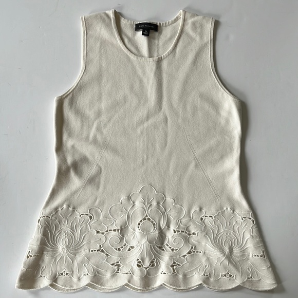 Ann Taylor Tops - Ann Taylor Cut Out Floral Sleeveless Tank Top - Size M, Off White